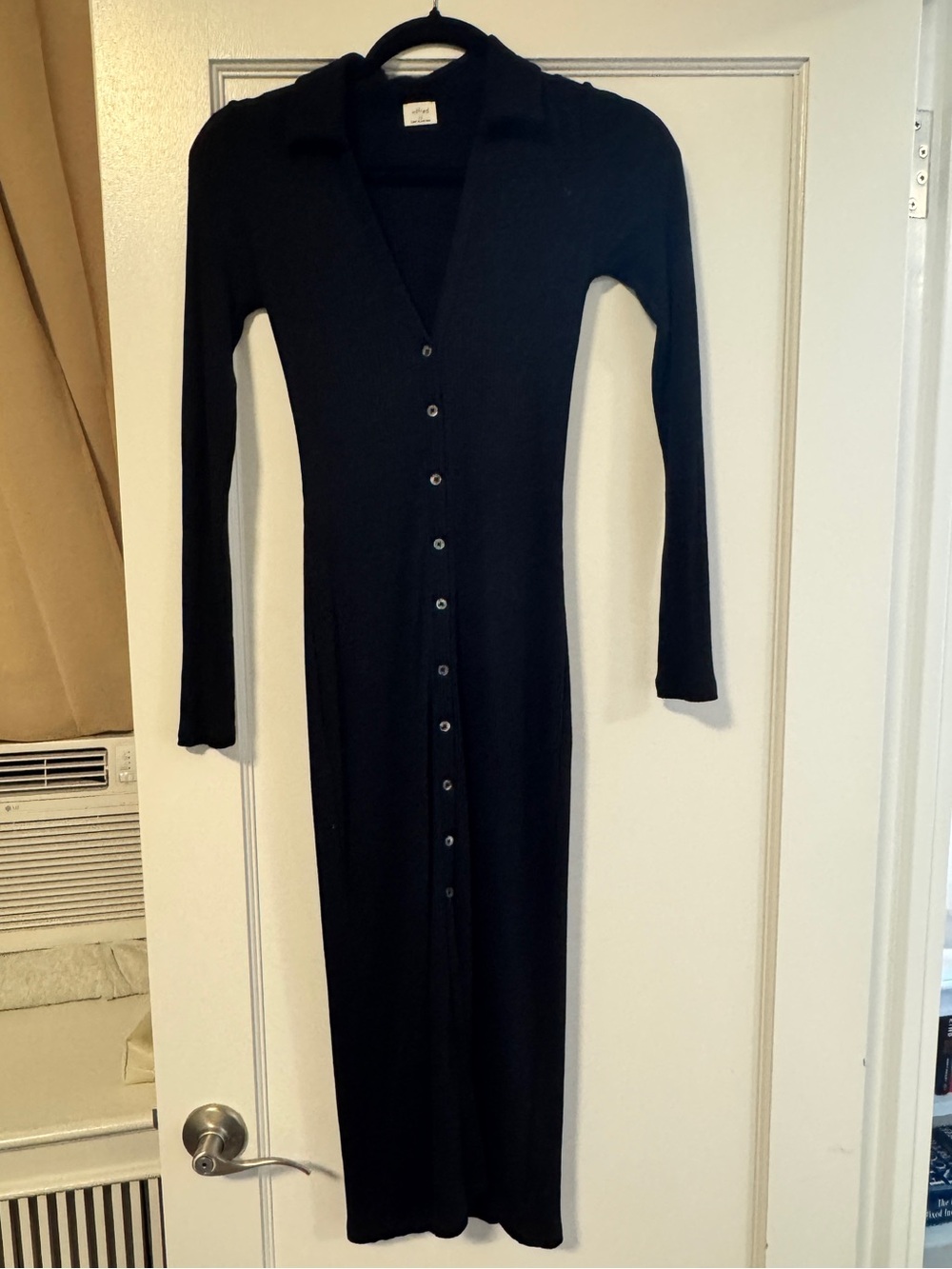 LIKE NEW - ARITZIA-  Black Long-Sleeve Button-Front Knit Dress